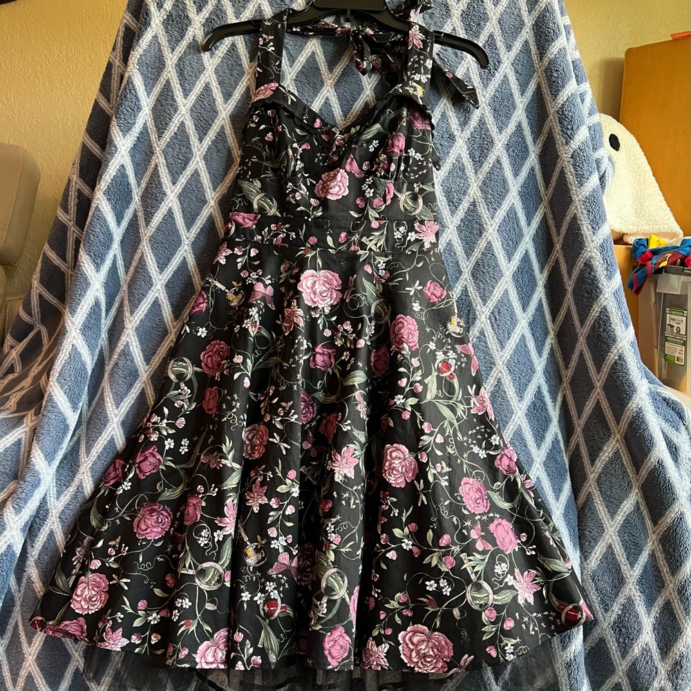 Hot Topic Black and Pink Floral Mini Dress